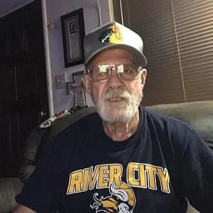 Meet your Posher, Dennis